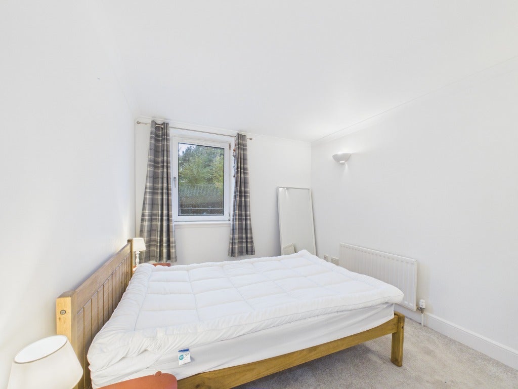 Flat Ann Terrace in City of Edinburgh