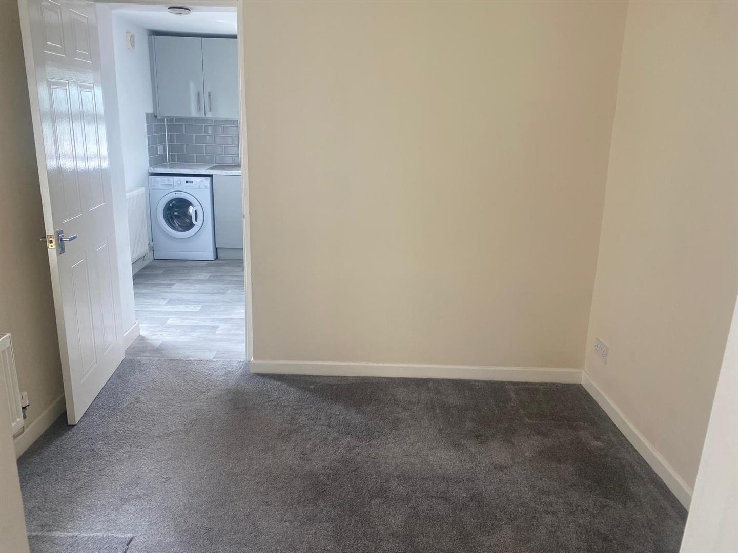 Flat Pen y Graig Terrace in Llanhilleth
