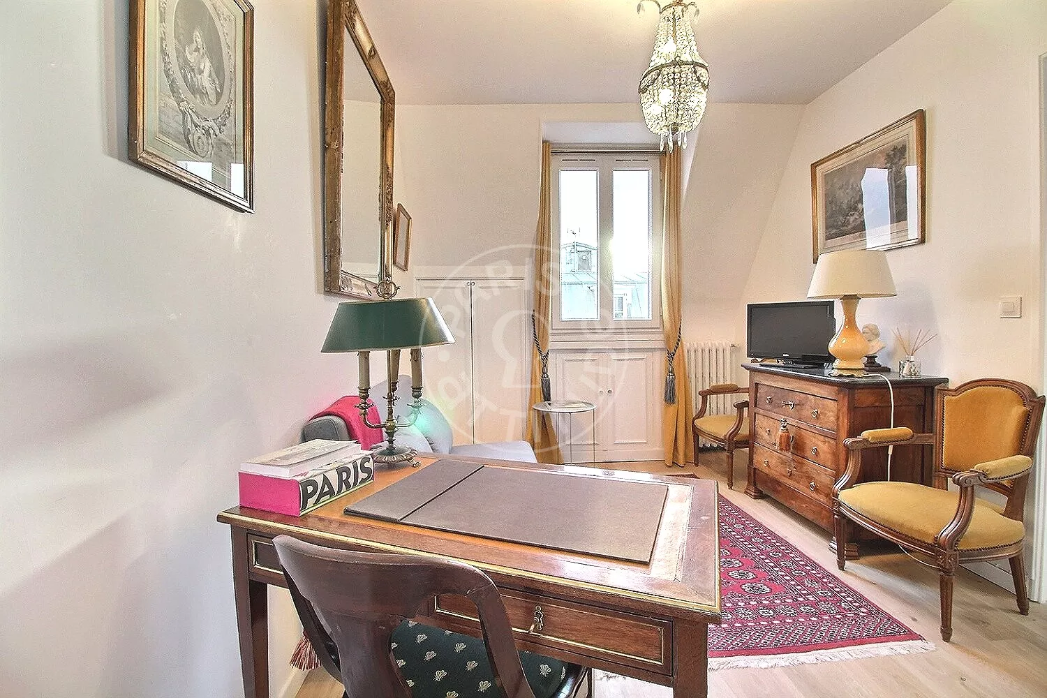 Appartement Avenue de Versailles à Paris