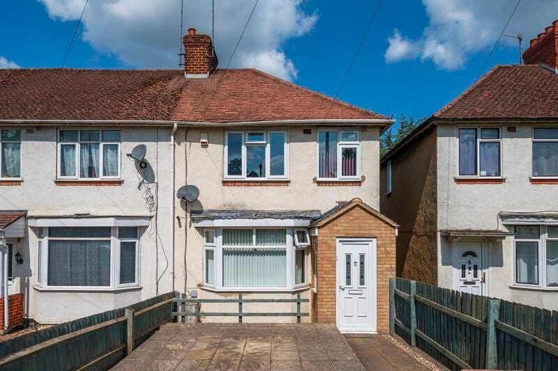 House Sinclair Avenue in Cherwell District