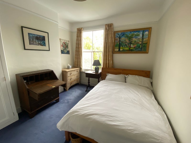 Room Burgoyne Road in Greater London