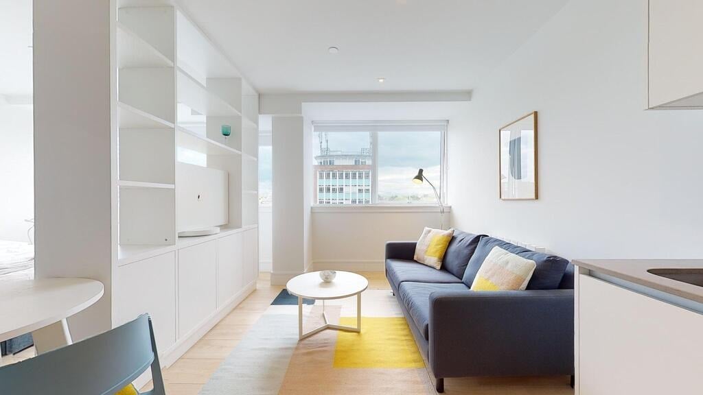 Flat Humphry Repton Lane in Greater London