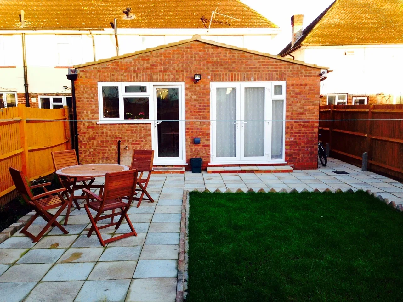 Room Viola Avenue in Borough of Spelthorne