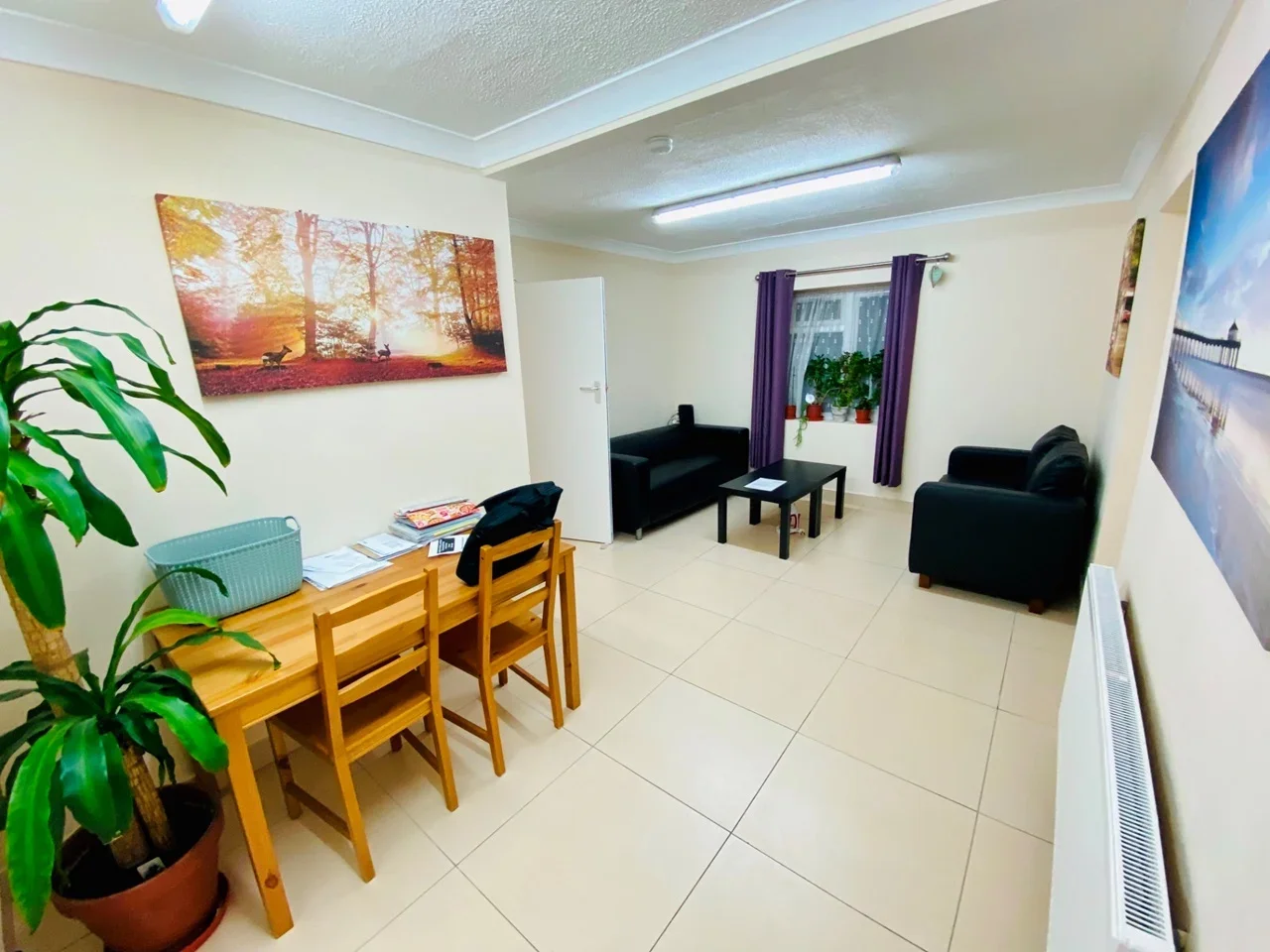 Room Viola Avenue in Borough of Spelthorne