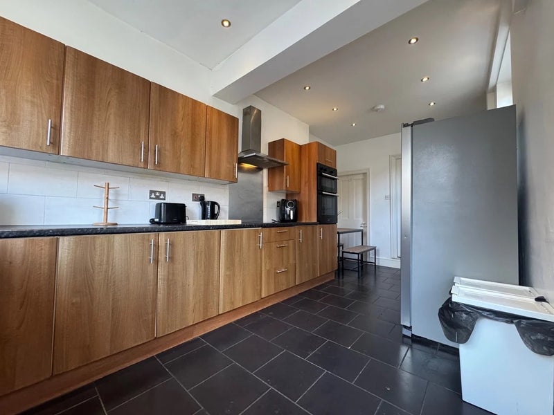 Room Colwick Road in Nottingham