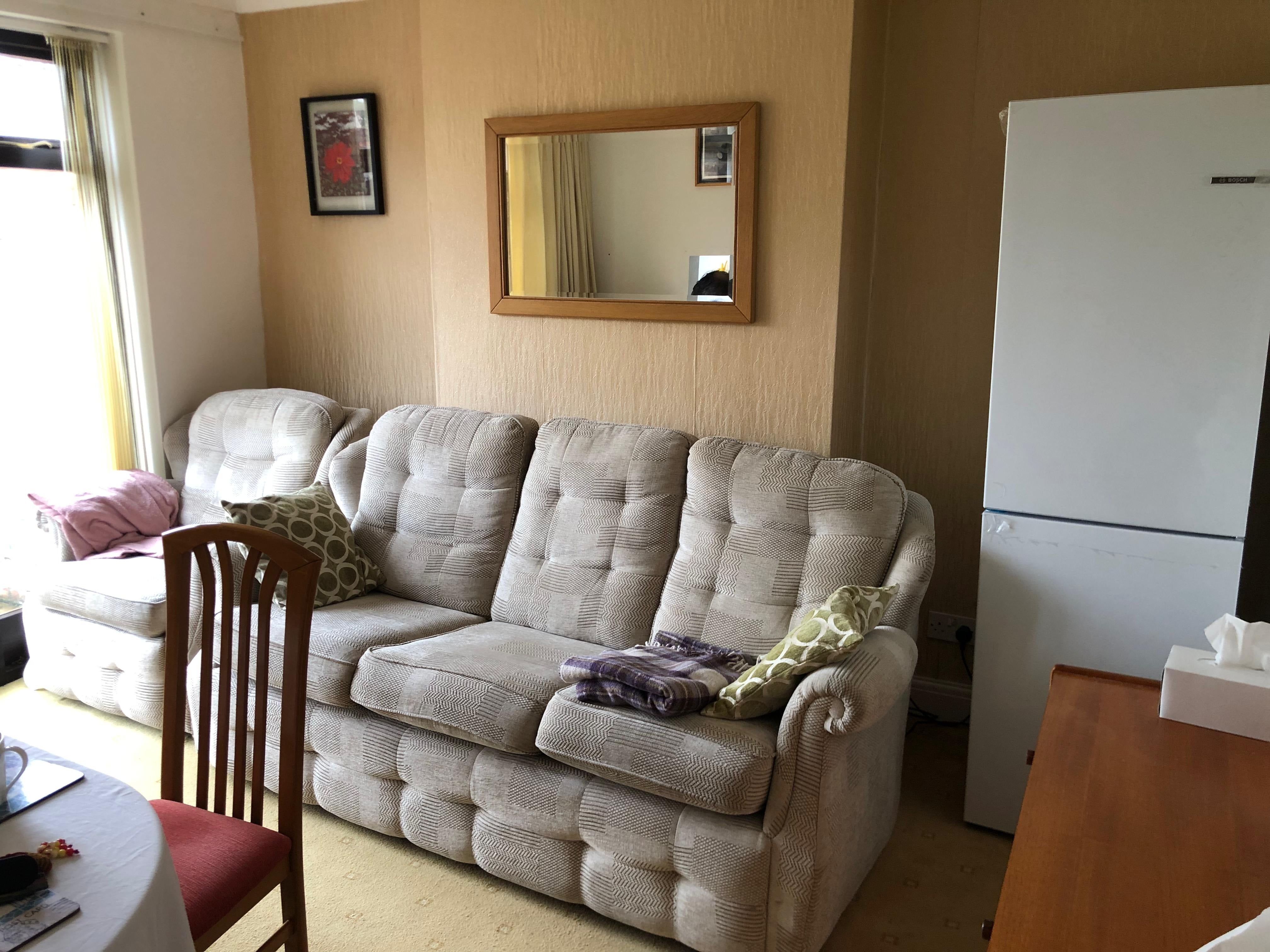 Flat St Nicholas Avenue in Greater London