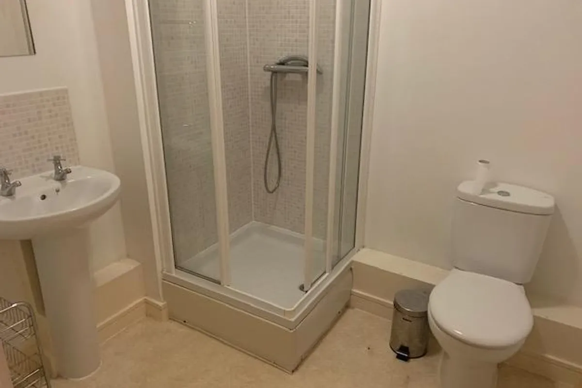 Flat Overstone Court in Cardiff