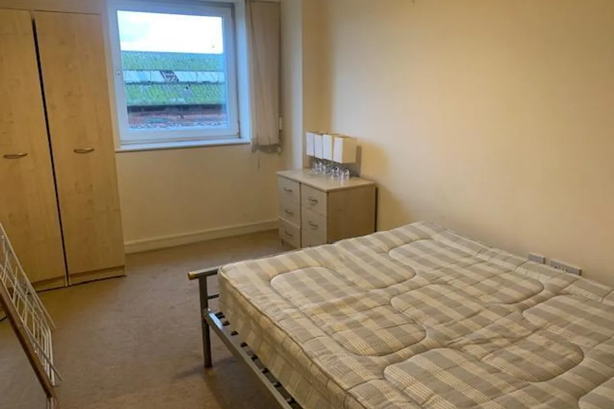 Flat Overstone Court in Cardiff
