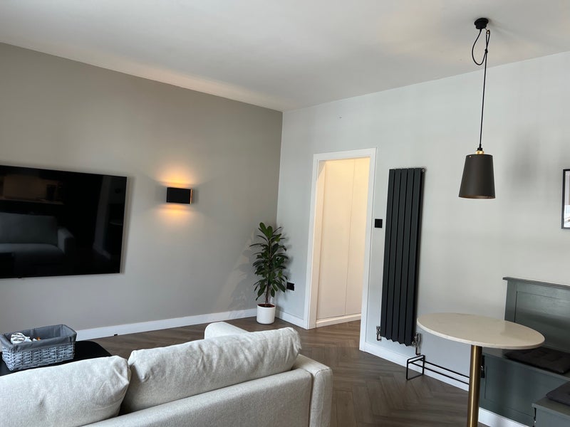 Flat Northcote Road in Greater London