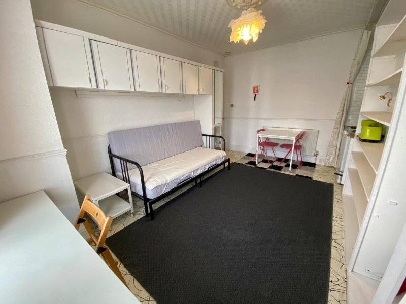 Room Torridon Road in Greater London