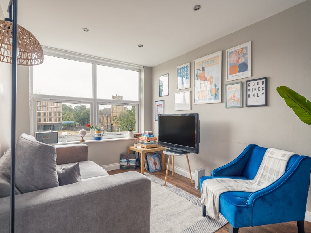 Flat Osborne Terrace in Newcastle upon Tyne