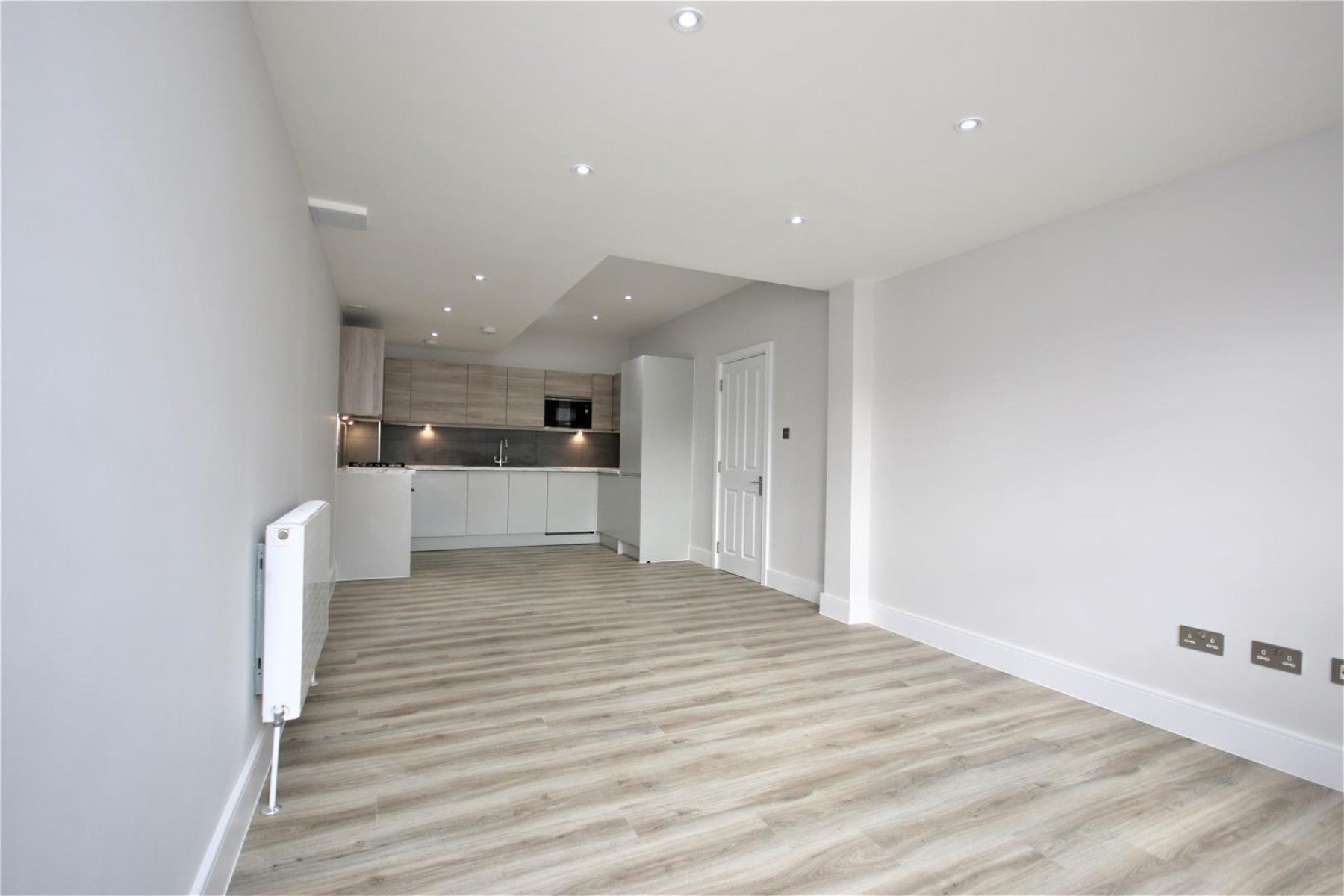 Flat The Broadway in Greater London