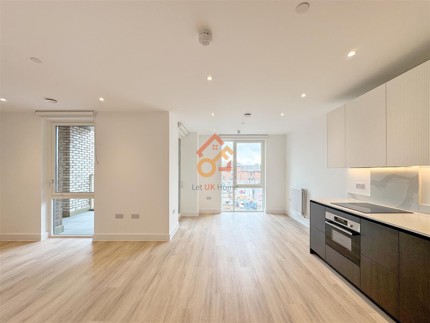Flat Clarendon Path in London