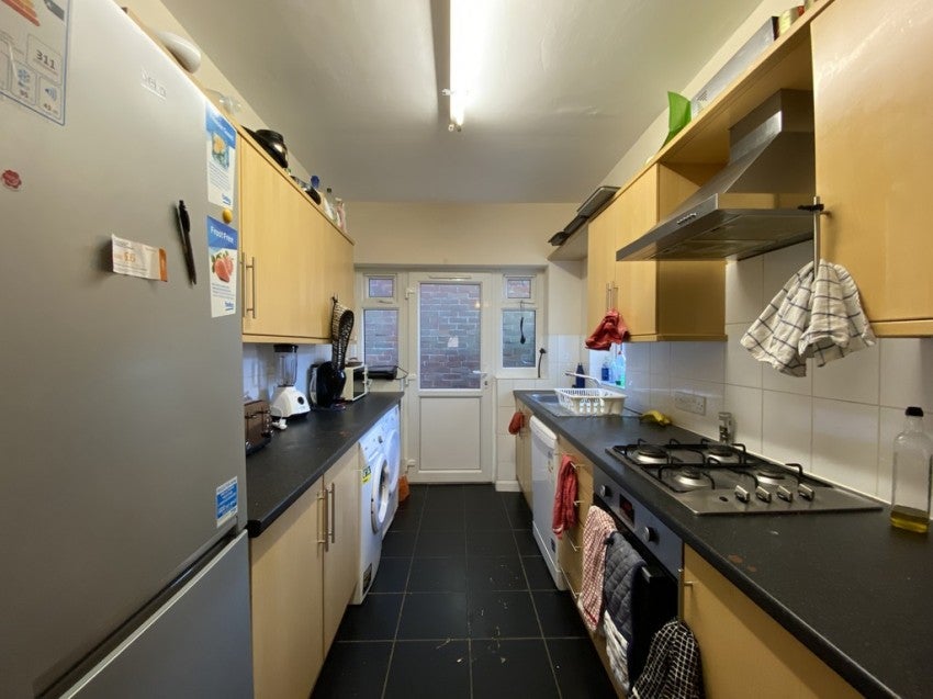 Flat Blenheim Gardens in Southampton