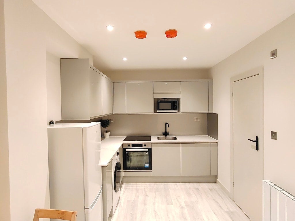 Room Ernest Street in Greater London