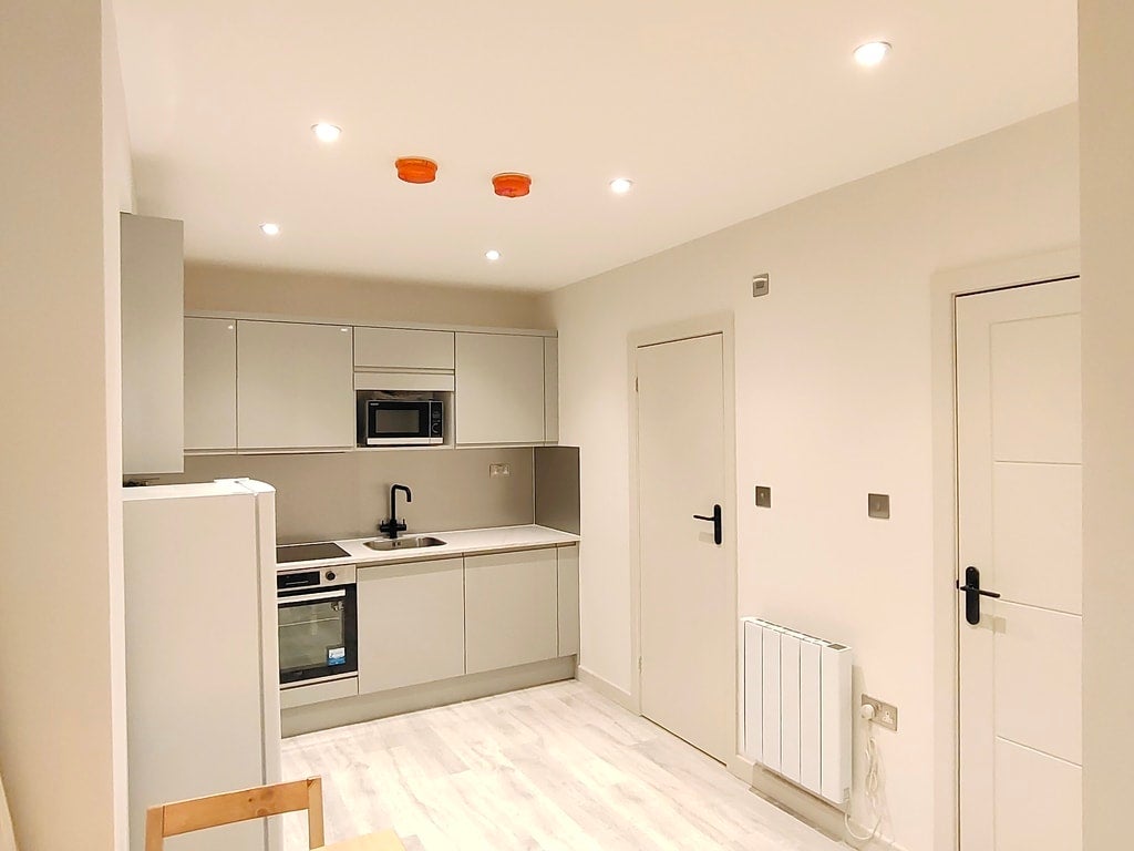 Room Ernest Street in Greater London