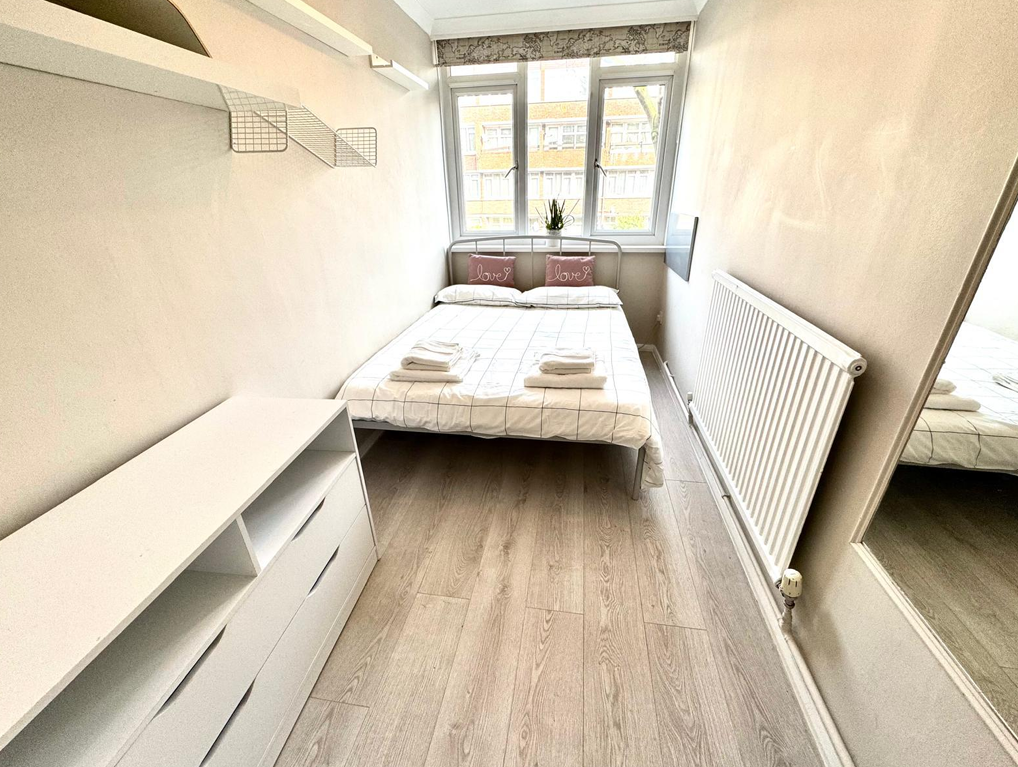 Flat Carey Gardens in Greater London