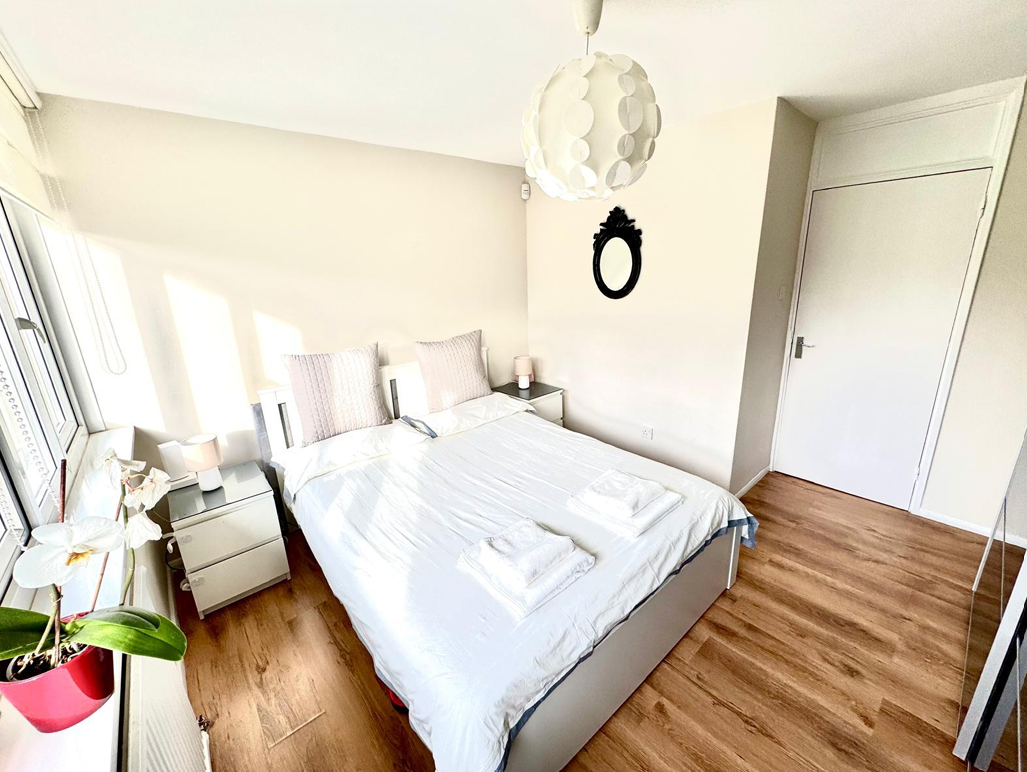 Flat Carey Gardens in Greater London