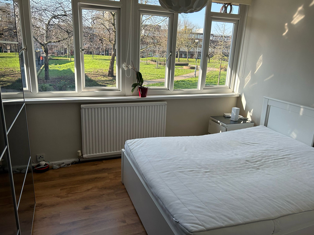 Flat Carey Gardens in Greater London