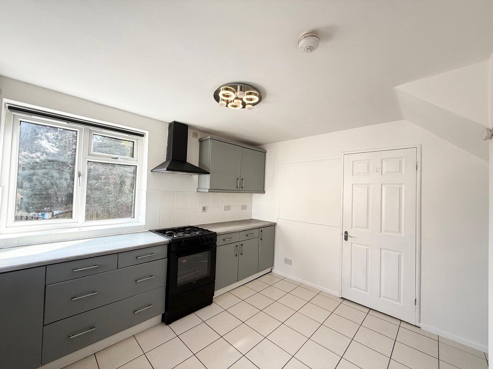 House Chaucer Avenue in Leeds