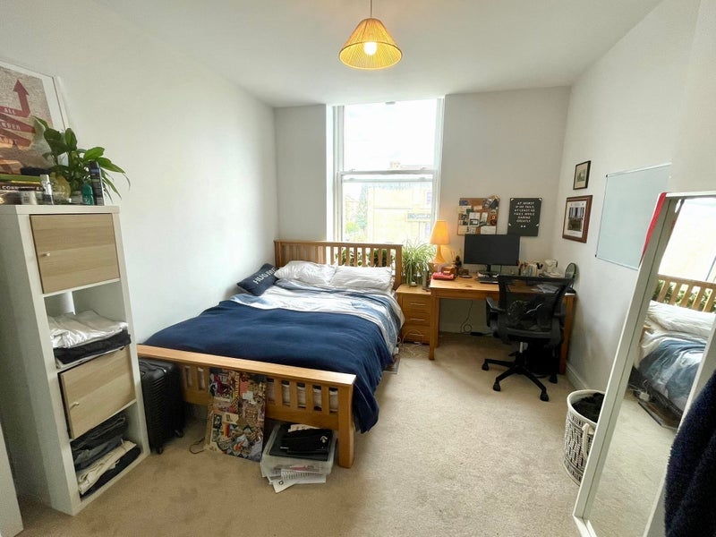 Room Whiteladies Road in Bristol