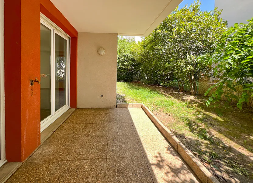 Appartement Avenue Francis de Pressensé à Vénissieux