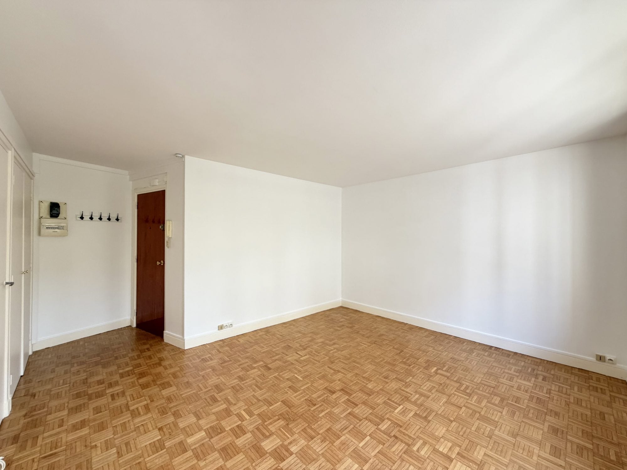 Flat Rue d'Aguesseau in Boulogne-Billancourt
