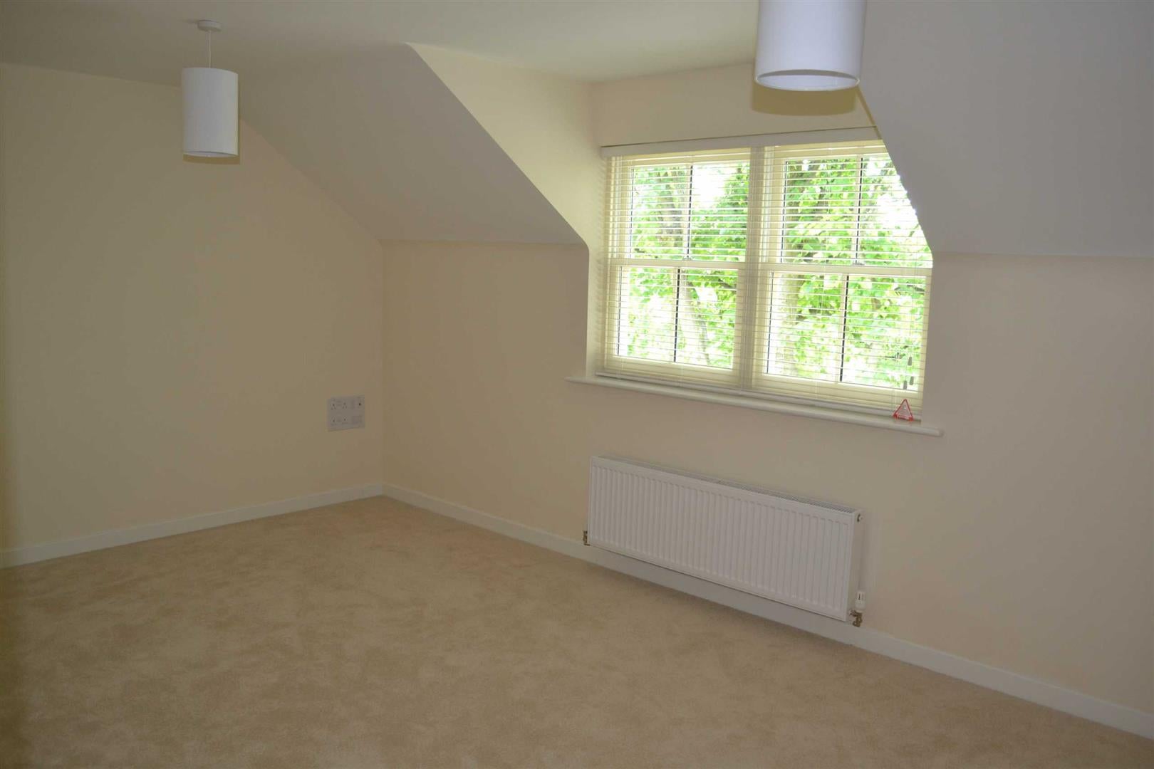 Flat Jaeger Close in Amber Valley