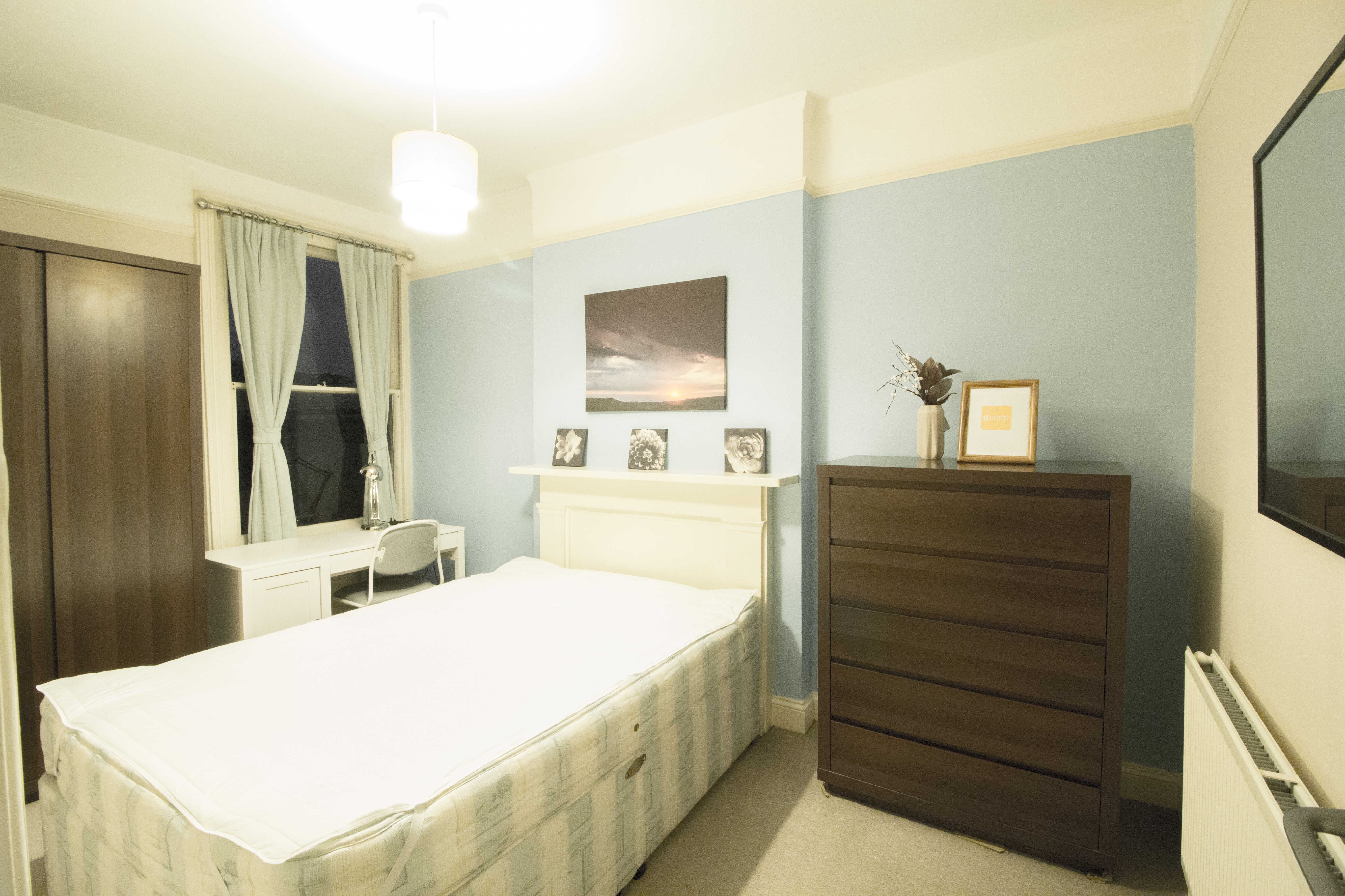 Flat Kenway Road in Greater London