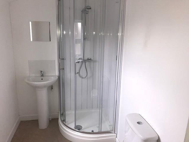 Room Holyhead Road in Coventry