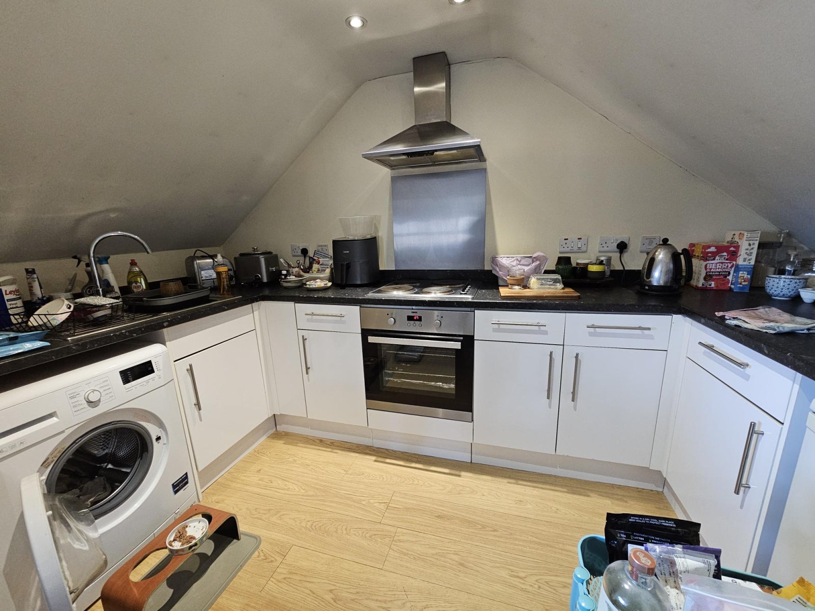 Flat George Lane in Greater London