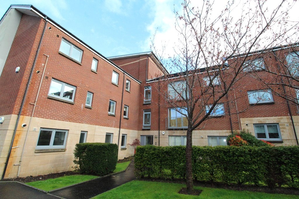 Flat Dalsholm Place in Glasgow