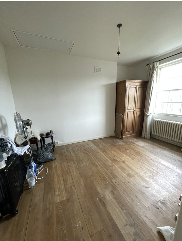 Room Caledonian Road in Greater London