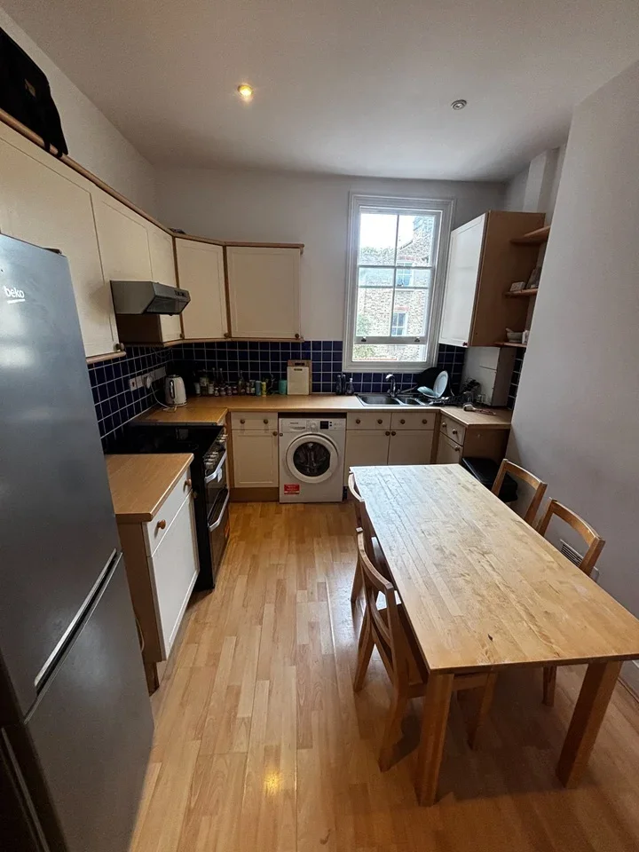 Room Brayburne Avenue in Greater London
