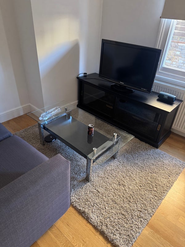 Room Brixton Road in Greater London