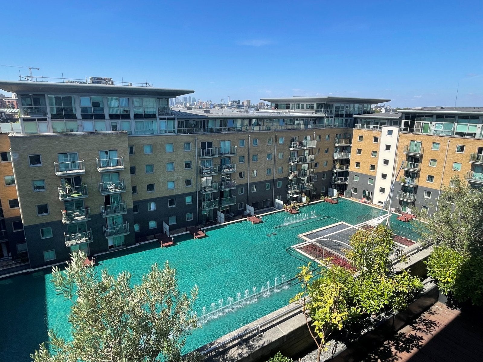 Flat Argyll Road in Greater London