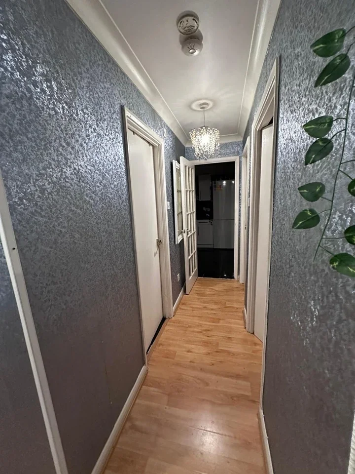 Flat Lavender Place in Greater London