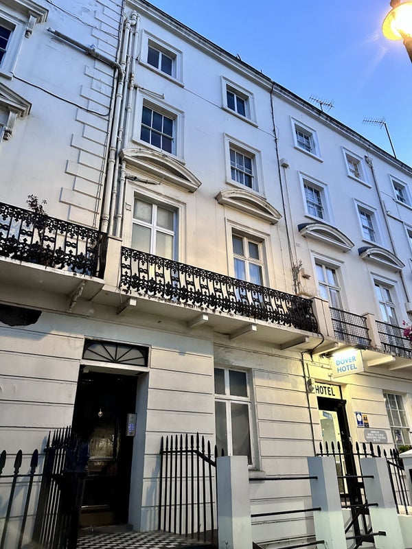 Flat Belgrave Road in City of Westminster