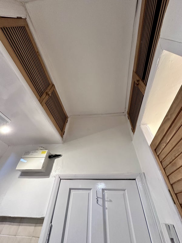 Flat Belgrave Road in City of Westminster