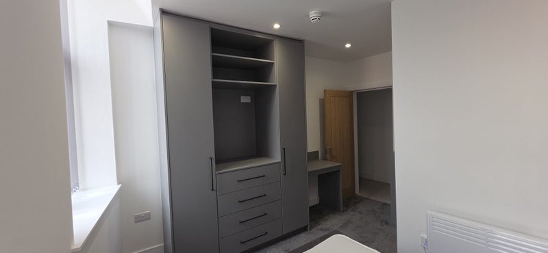 Room Godwin Street in Bradford