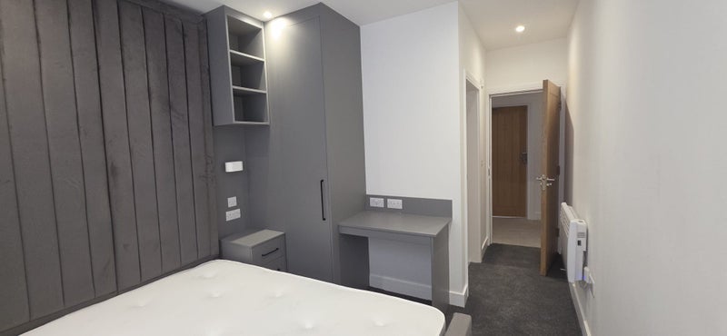 Room Godwin Street in Bradford