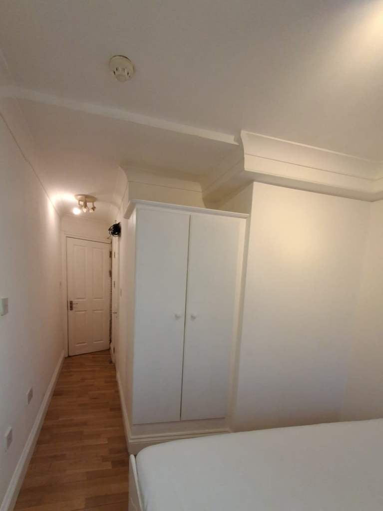 Room Holland Road in Greater London