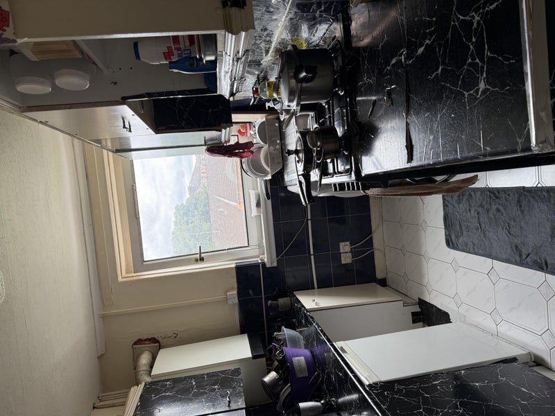 Room Armadale Path in Glasgow