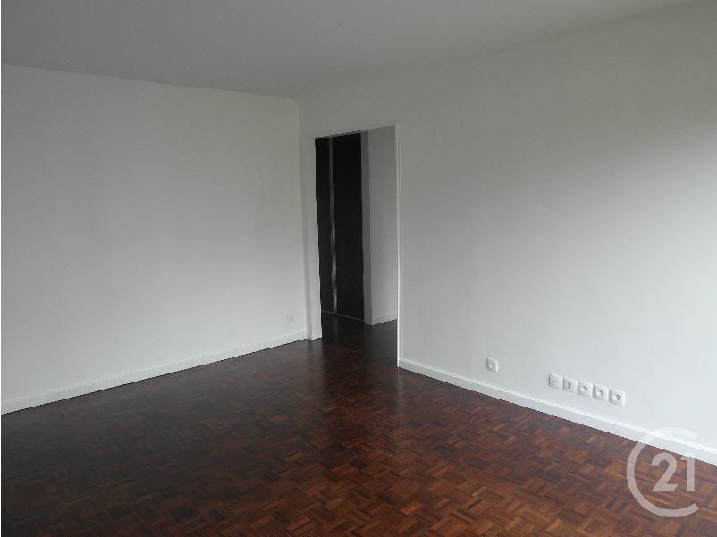 Flat Avenue Daumesnil in Paris
