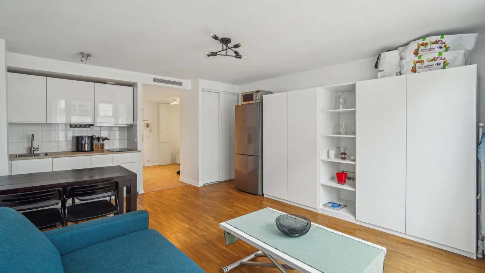 Appartement Rue de Bassano à Paris