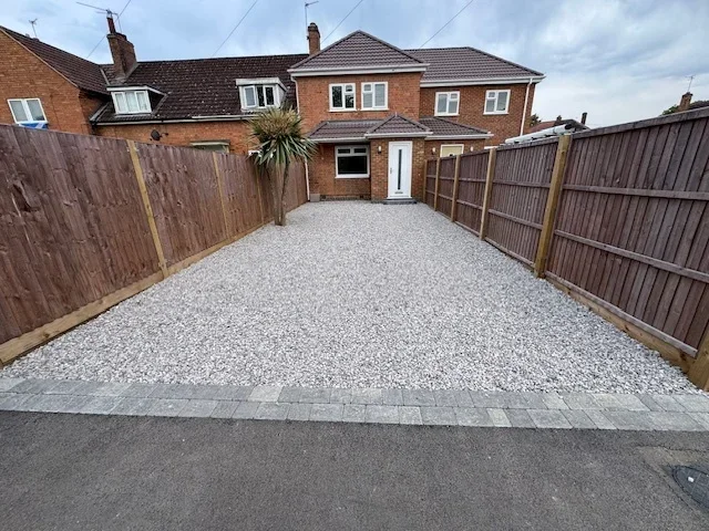 House Fineshade Grove in Corby