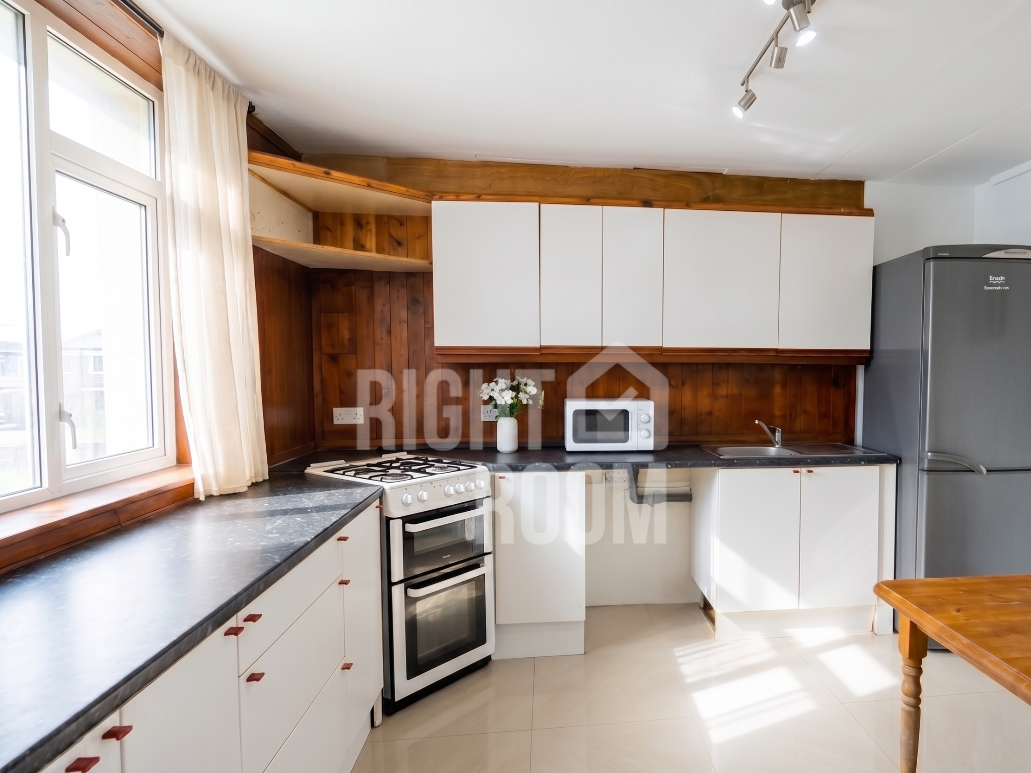 Room Seyssel Street in Greater London