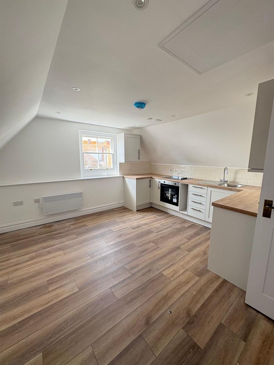 Flat Preston Street in Borough of Swale