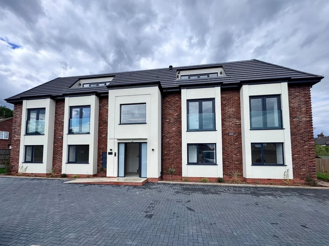 Flat Warwick Close in Greater London