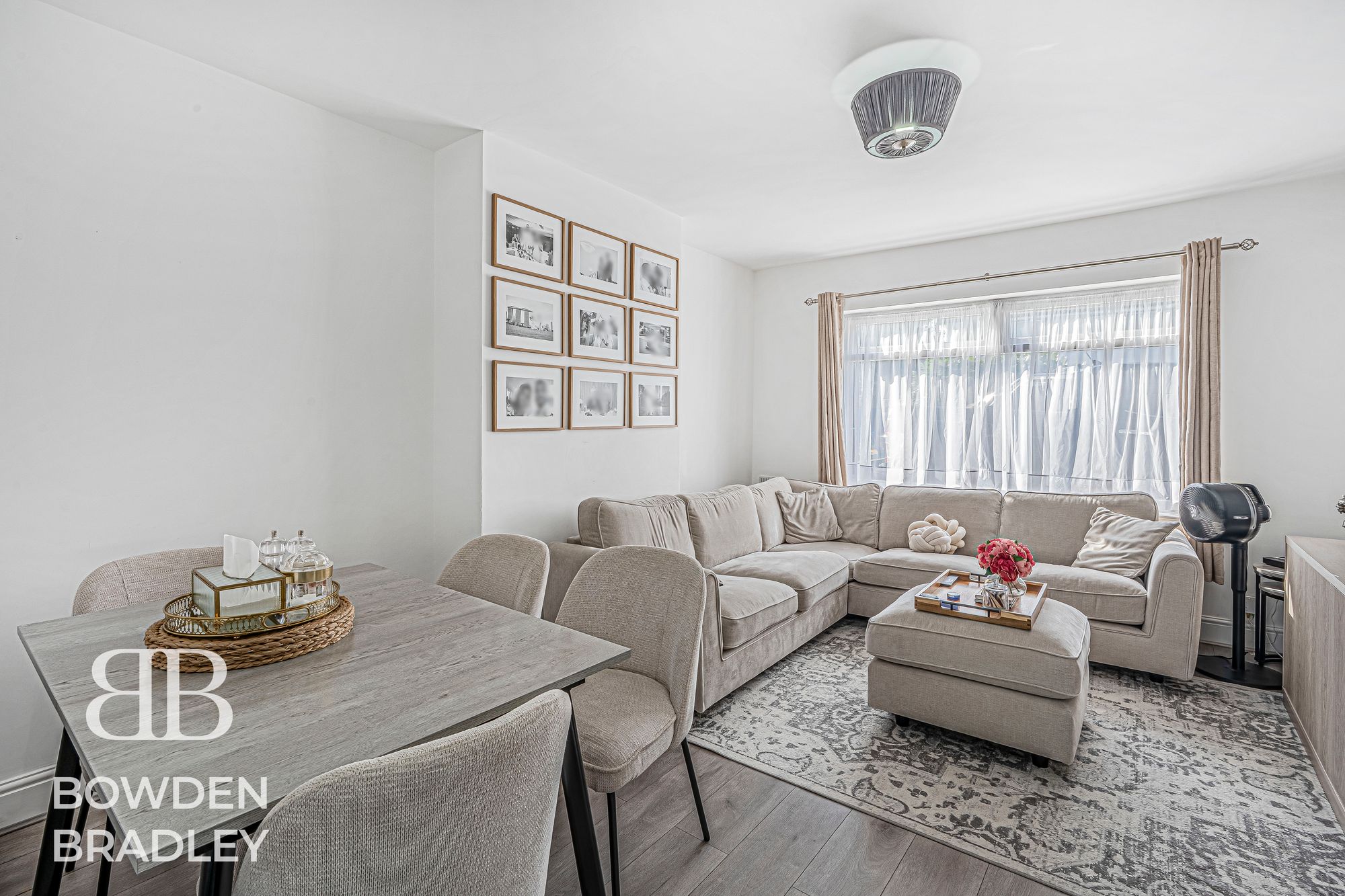 Flat Gaysham Avenue in Greater London